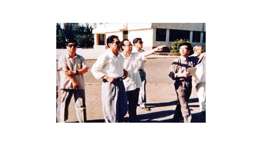 原院長(zhǎng)哈忠義陪同交通部副部長(zhǎng)李居昌參觀(guān)我院