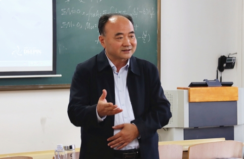 黨委委員、副院長(zhǎng)　武鈞