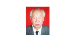 崔瑞珍.1980年－1984年任學(xué)校校長；1984年－1989年任學(xué)校黨委書記